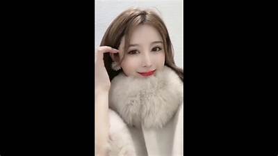 精彩美女抖音短视频合集，新潮舞蹈与魅力瞬间分享